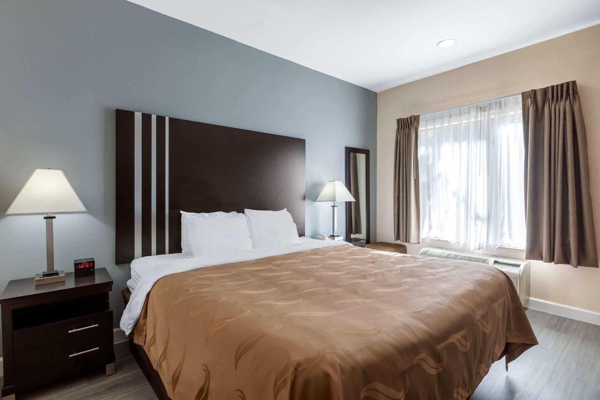 Quality Inn & Suites Huntington Beach Esterno foto