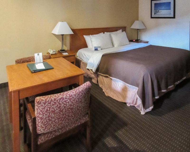 Quality Inn & Suites Huntington Beach Esterno foto