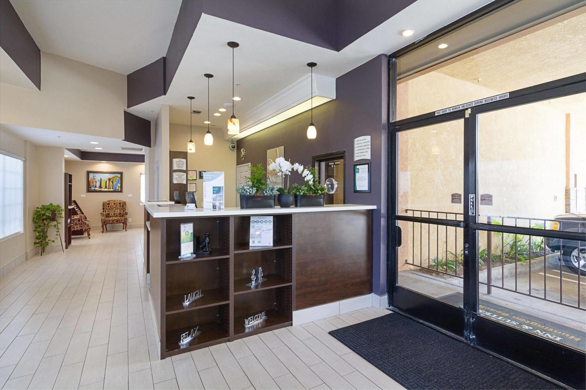 Quality Inn & Suites Huntington Beach Esterno foto