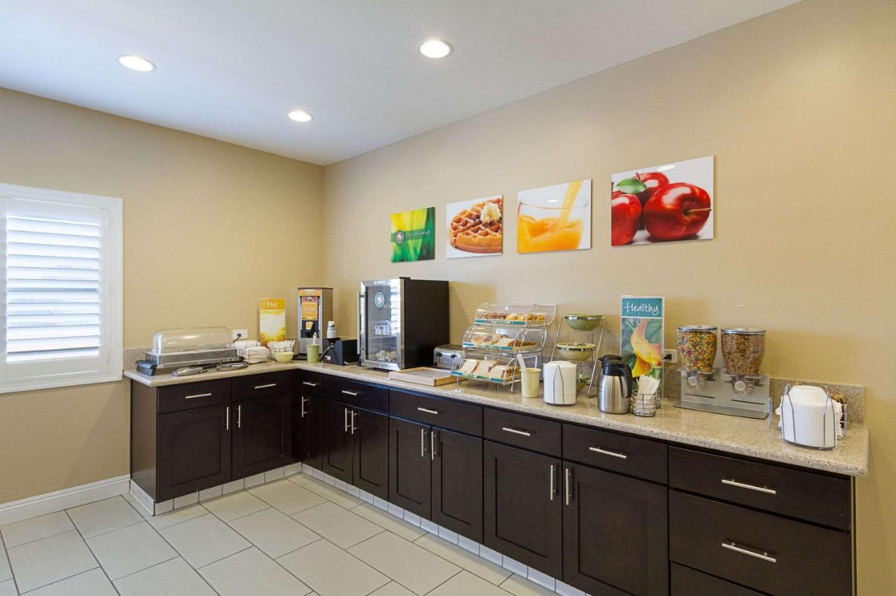 Quality Inn & Suites Huntington Beach Esterno foto
